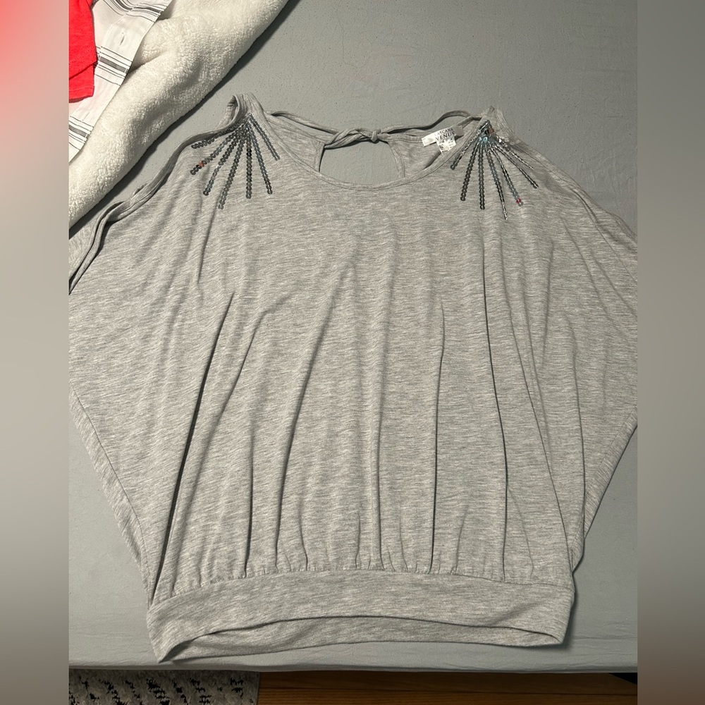 Women’s open shoulder top